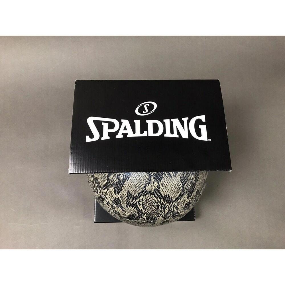 SPALDING X KOBE BRYANT 94 SILVER SERIES SNAKE SKIN BASKETBALL 100% AUTHENTIC 🏀 - Picture 6 of 9